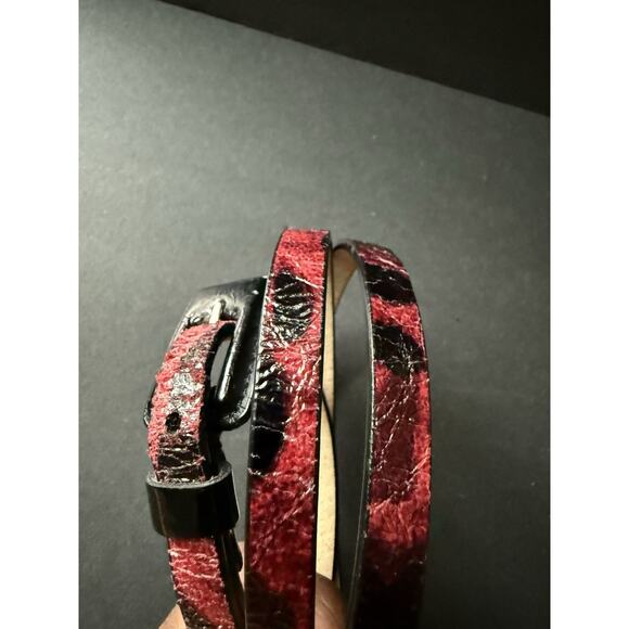 Lodis Womens Belt Skinny Red Black Size S Leather 29-32 Casual Career Boho - Picture 2 of 8